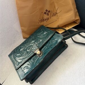 Elegant Tan and Teal Women's Bag